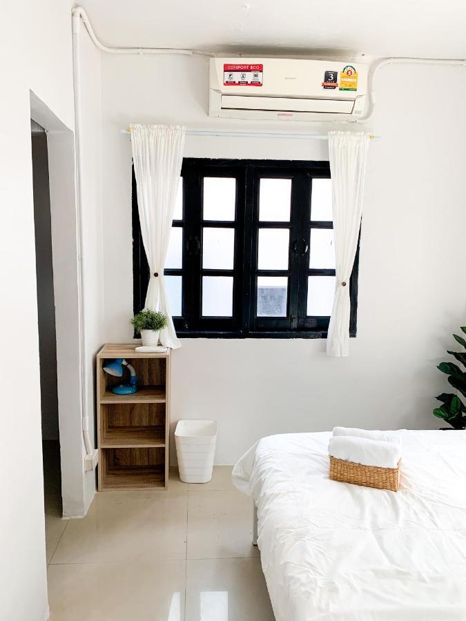 1Sabai Hostel Bangkok Bagian luar foto